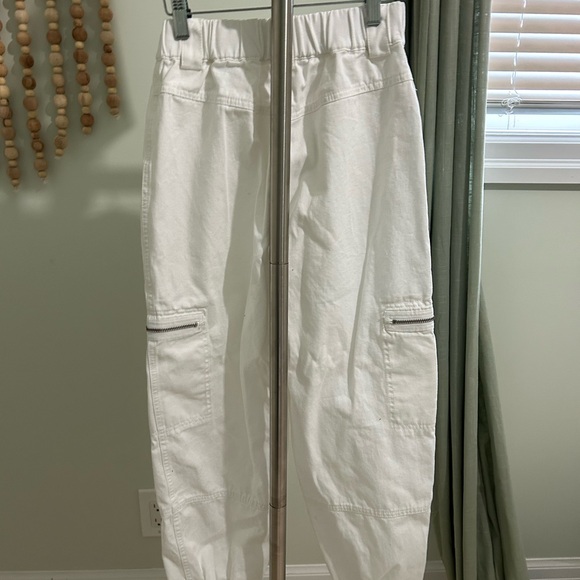 Azure Skies - Picture 4 of 4